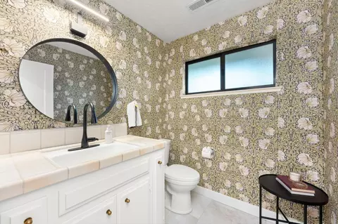 Bath - 2965 Marco Way, Carmichael, CA 95608 photo 1 of 5