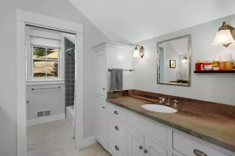 Bath - 3000 Sheep Ranch Rd, Murphys, CA 95247 photo 4 of 6