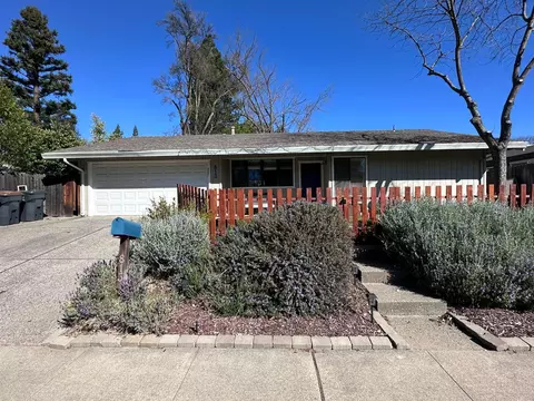 813 Barcelona Ave, Davis, CA 95616 photo 1