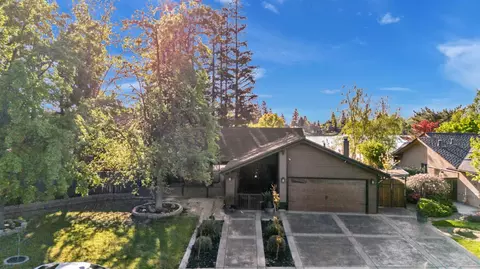 5868 Turtle Valley Dr, Stockton, CA 95207