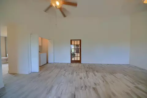 Living - 17164 Keyes Rd, Snelling, CA 95369 photo 1 of 6