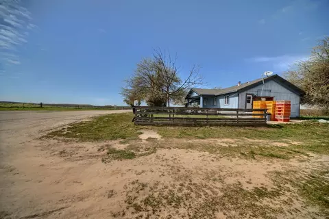 Exterior - 17164 Keyes Rd, Snelling, CA 95369 photo 14 of 28