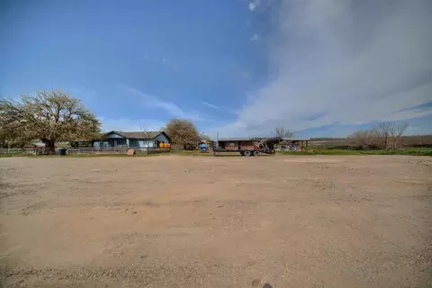 Exterior - 17164 Keyes Rd, Snelling, CA 95369 photo 13 of 28