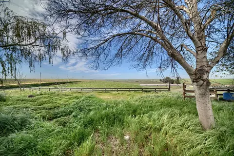 Exterior - 17164 Keyes Rd, Snelling, CA 95369 photo 9 of 28