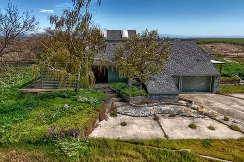 Exterior - 17164 Keyes Rd, Snelling, CA 95369 photo 17 of 28