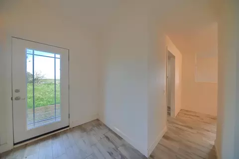 Entry Way - 17164 Keyes Rd, Snelling, CA 95369 photo 1 of 5