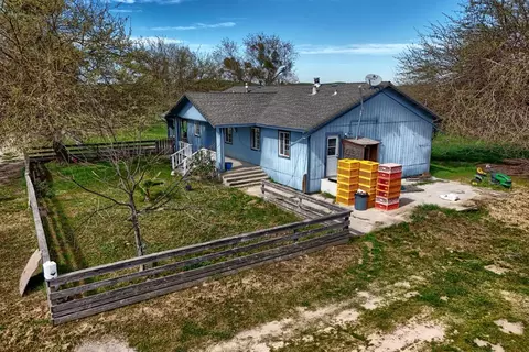 Exterior - 17164 Keyes Rd, Snelling, CA 95369 photo 2 of 28