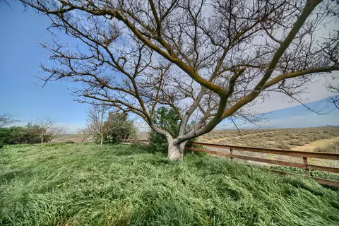 Exterior - 17164 Keyes Rd, Snelling, CA 95369 photo 8 of 28
