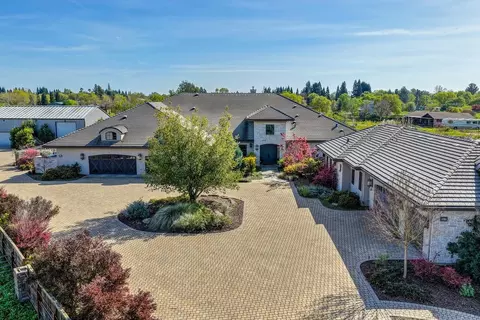 8617 Sleepy Holw, Elk Grove, CA 95624