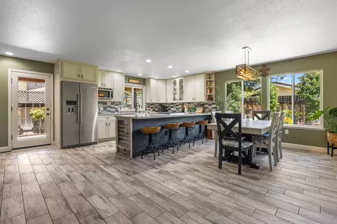 Kitchen - 3712 Corte Madera Ave, Modesto, CA 95356 photo 1 of 5