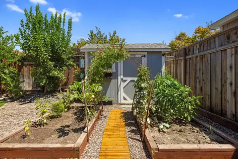Exterior - 3712 Corte Madera Ave, Modesto, CA 95356 photo 7 of 12