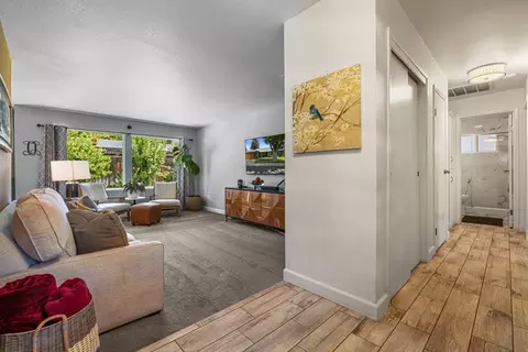 Entry Way - 3712 Corte Madera Ave, Modesto, CA 95356 photo 3 of 9