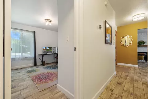 Entry Way - 3712 Corte Madera Ave, Modesto, CA 95356 photo 5 of 9