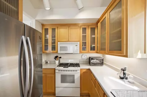 Kitchen - 1330 Antelope Ave #27, Davis, CA 95616 photo 3 of 7