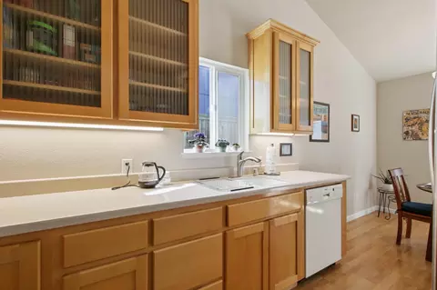 Kitchen - 1330 Antelope Ave #27, Davis, CA 95616 photo 6 of 7