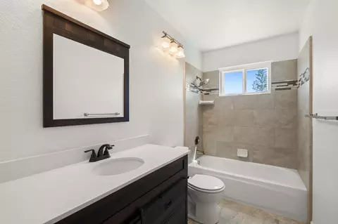 Bath - 100 May Ct, Folsom, CA 95630 photo 2 of 4