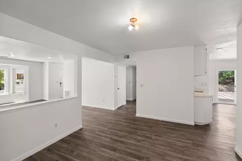 Living - 100 May Ct, Folsom, CA 95630 photo 3 of 4