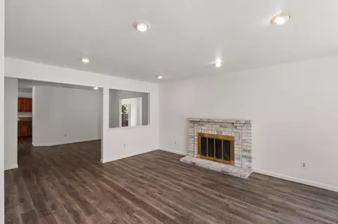 Living - 100 May Ct, Folsom, CA 95630 photo 1 of 4