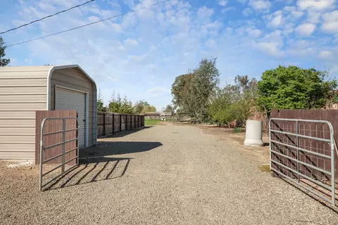 2539 E Woodson Rd, Acampo, CA 95220 photo 32