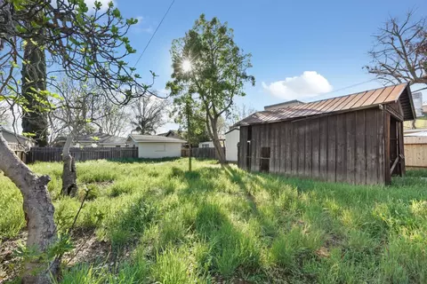 705 N School St, Lodi, CA 95240 photo 32