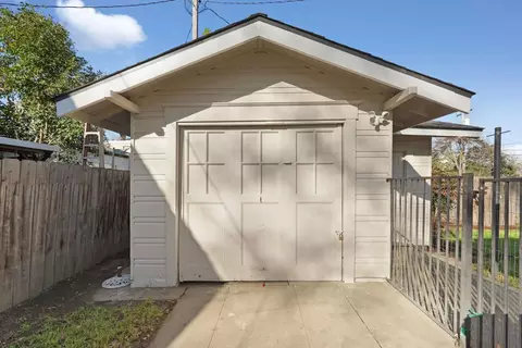 705 N School St, Lodi, CA 95240 photo 29