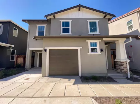 441 N Paso Robles Dr, Tracy, CA 95391