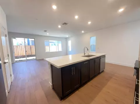 441 N Paso Robles Dr, Tracy, CA 95391 photo 17