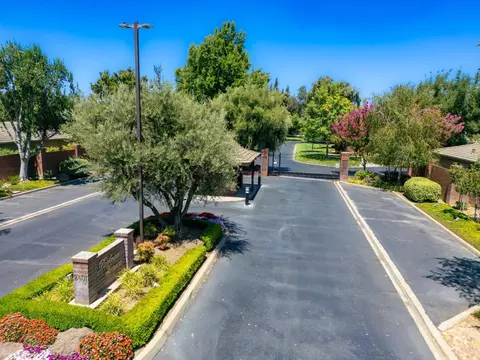 View/Area - 2479 Macarthur, Lodi, CA 95242 photo 2 of 2