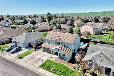View/Area - 433 Sanderling Dr, Patterson, CA 95363 photo 3 of 9