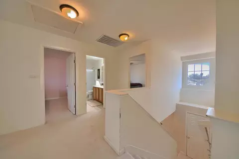 Entry Way - 433 Sanderling Dr, Patterson, CA 95363 photo 7 of 8