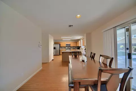 Dining - 433 Sanderling Dr, Patterson, CA 95363 photo 2 of 2