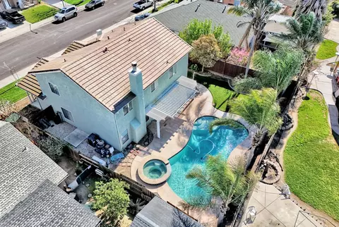 View/Area - 433 Sanderling Dr, Patterson, CA 95363 photo 2 of 9