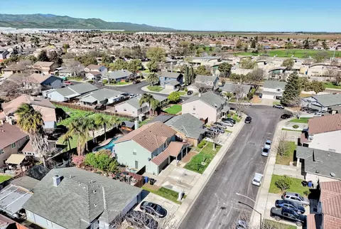 View/Area - 433 Sanderling Dr, Patterson, CA 95363 photo 5 of 9