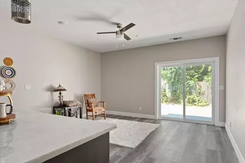 Living - 2985 11th St, Biggs, CA 95917 photo 2 of 3