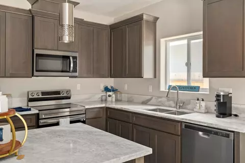 Kitchen - 2985 11th St, Biggs, CA 95917 photo 1 of 4