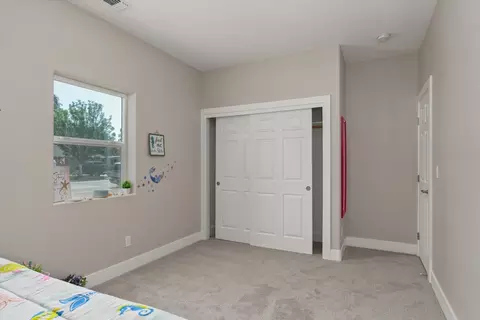 Bedroom - 2985 11th St, Biggs, CA 95917 photo 4 of 6