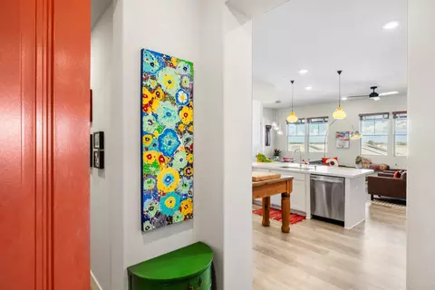 Entry Way - 1661 Spring St #433, Davis, CA 95616 photo 2 of 5