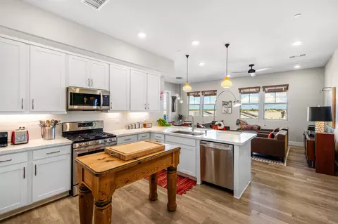 Kitchen - 1661 Spring St #433, Davis, CA 95616 photo 1 of 8