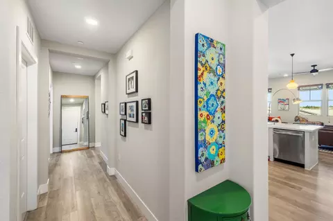 Entry Way - 1661 Spring St #433, Davis, CA 95616 photo 3 of 5