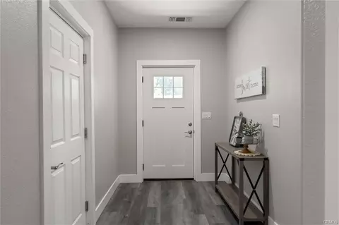 Entry Way - 2981 11th St, Biggs, CA 95917 photo 1 of 4