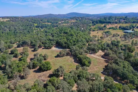 10050 Pineapple Ct, Grass Valley, CA 95949 photo 10