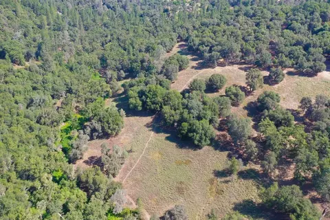 10050 Pineapple Ct, Grass Valley, CA 95949 photo 13