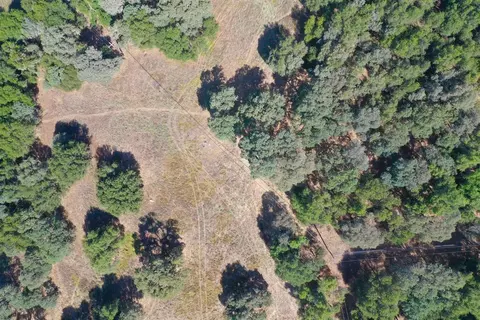 10050 Pineapple Ct, Grass Valley, CA 95949 photo 8