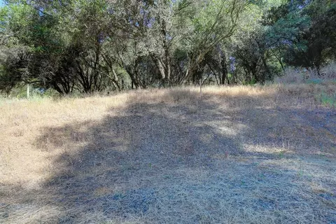 10050 Pineapple Ct, Grass Valley, CA 95949 photo 6