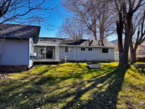 Exterior - 111 Patterson Ave, Loyalton, CA 96118 photo 8 of 11