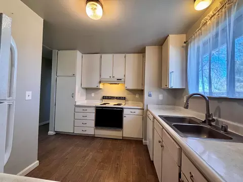 Kitchen - 111 Patterson Ave, Loyalton, CA 96118 photo 3 of 6