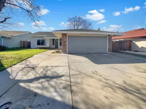 8271 Moorhaven Way, Sacramento, CA 95828