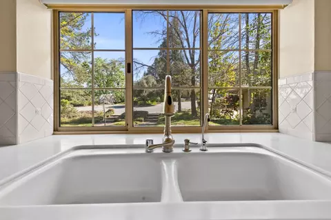 Kitchen - 16029 Butte Mountain Rd, Jackson, CA 95642 photo 6 of 7