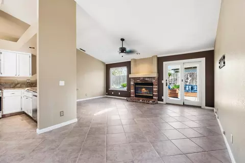 5359 Donlyn Pl, Antelope, CA 95843 photo 8