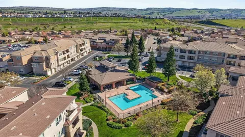 900 Moon Cir #937, Folsom, CA 95630